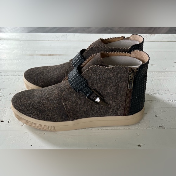 Von Dutch Adriana Vintage Grunge Punk Casual Sneakers Women's 8.5M New - Picture 3 of 8